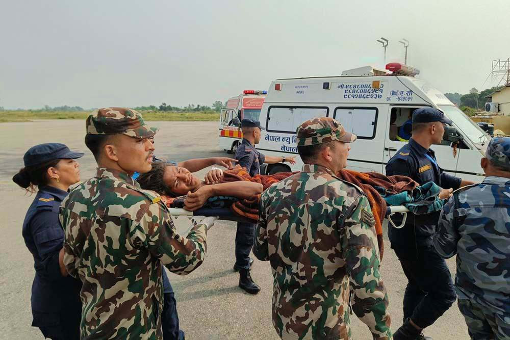 Government to provide Rs 200,000 per quake victim as immediate relief